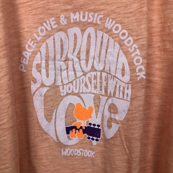 PINK VICTORIA’S SECRET
WOODSTOCK BAND TEE TOP XS - Picture 3 of 10